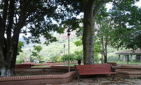 Plaza Bermejo