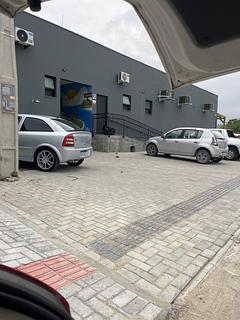 Ponto de água atrás da Shell station