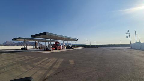 Posto de combustível Repsol água