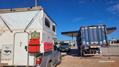 Posto de gasolina.