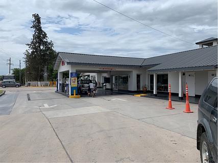 Posto de gasolina YPF