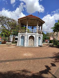 praça central Ibitinga