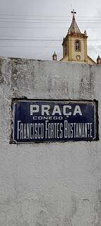 Praça em frente à Igreja