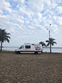 praia no lago