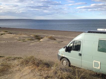 Praia a leste de Puerto Madryn