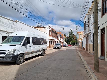 Próximo à Praça da Igreja San Roque
