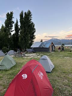 Refugio para motoviajeros, cicloviajeros y motorhome