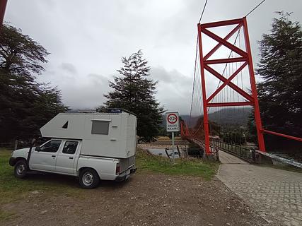 rio mañueles wildcamp sob a ponte