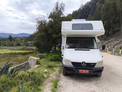 Roadside perto de Termales