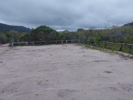 Rota da Cachoeira. Estacionamento