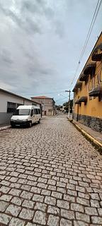 Rua ao lado do Hotel Catagua