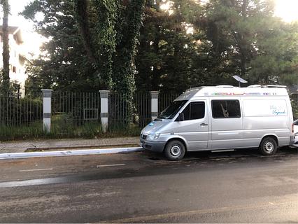Rua a meia quadra do centro