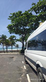 Rua sem saída com acesso à praia