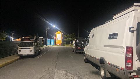 rua sem saída em frente ao salva-vidas