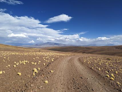 Scenic shortcut road to Cono