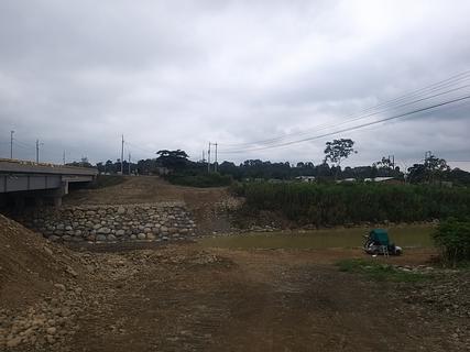 Sobre el río