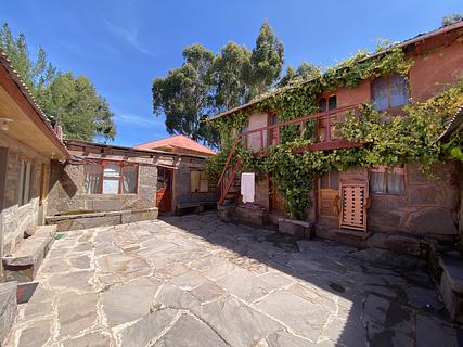 Taquile lodge