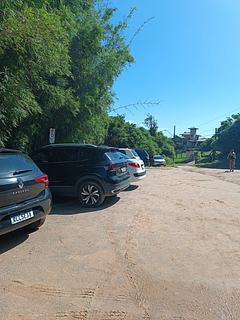 Trilha para Praia Vermelha