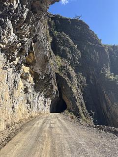 Tunnels Road