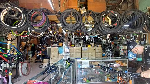 Villagran cycles, atelier réparation bicicleta