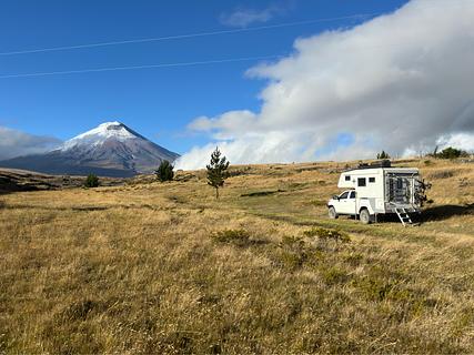 Vista do Cotopaxi fora do Parque Nacional