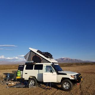 vista da montanha com as Vicunas