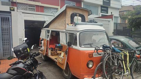 VV Combi mechanic Jbeetle Kustom