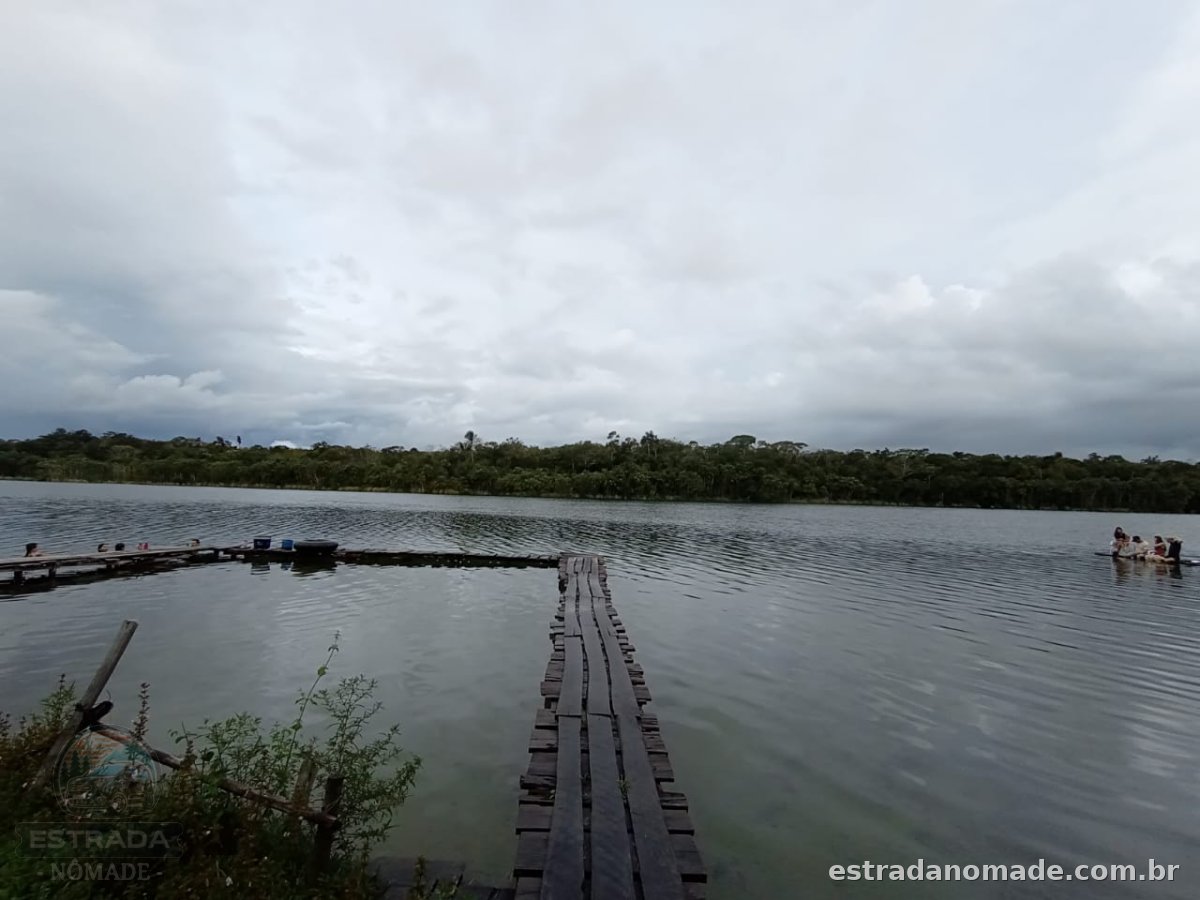 Lago azul dia uso e camping