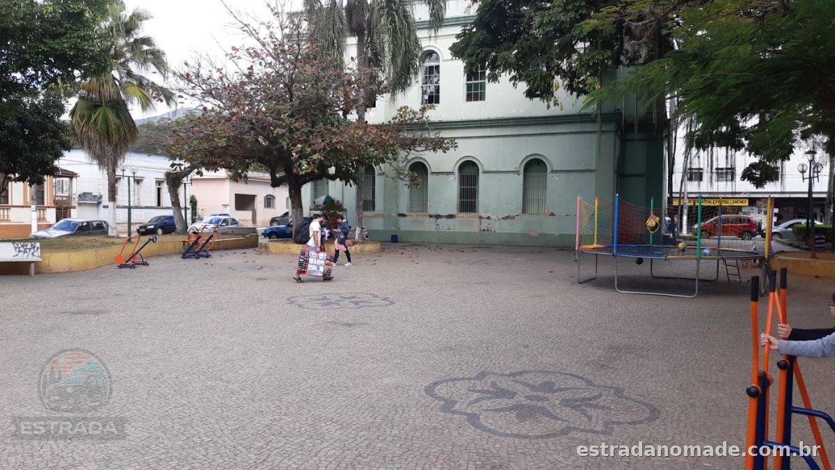 Praça em Lima Duarte