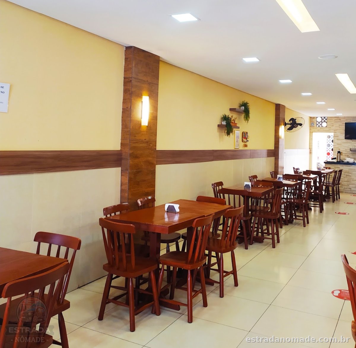 Estacionamento do Restaurante Ivan