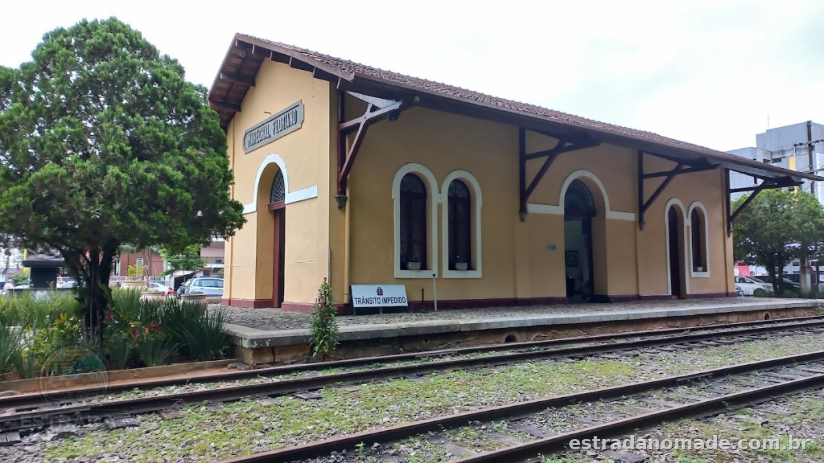 Praça José Henrique Pereira