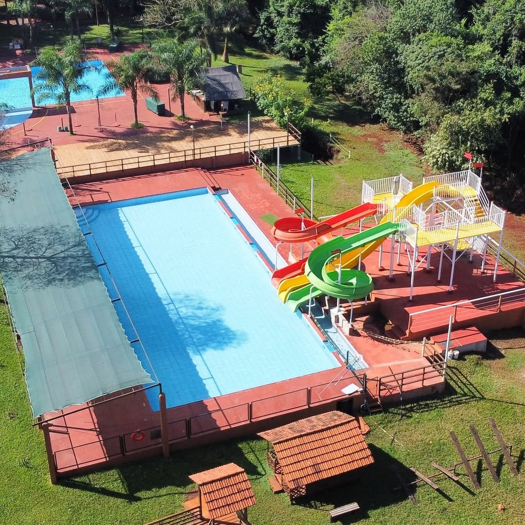 Camping Tierra Roja Parque Recreativo