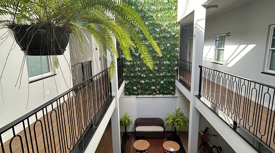 Hotel Pouse Bem